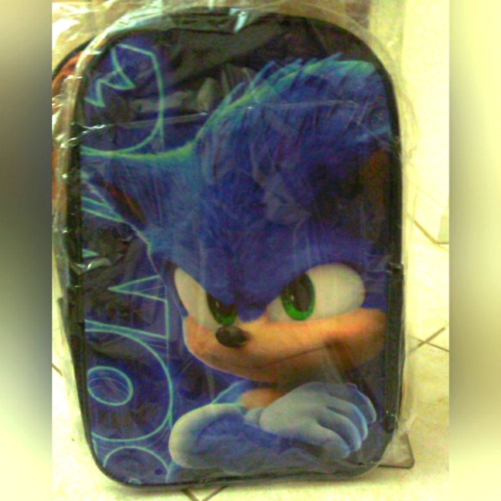2 AVAILABLE (BIDDING ON 1) SONIC HEGDEHOG BACKPACKS STANDARD SIZE